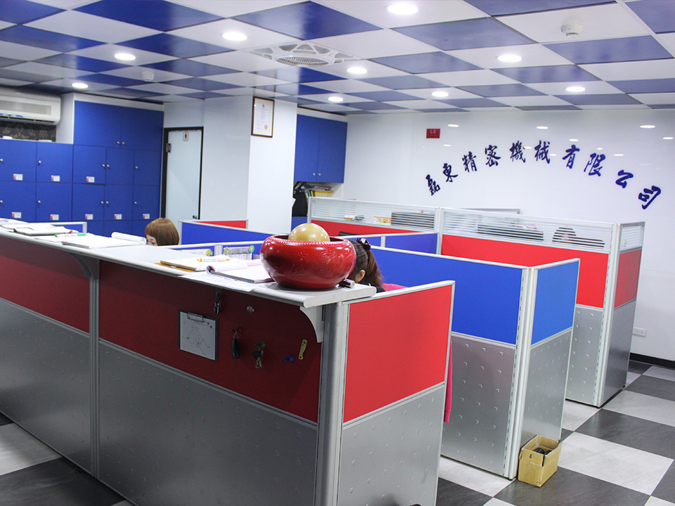 磊東精密CNC銑床加工